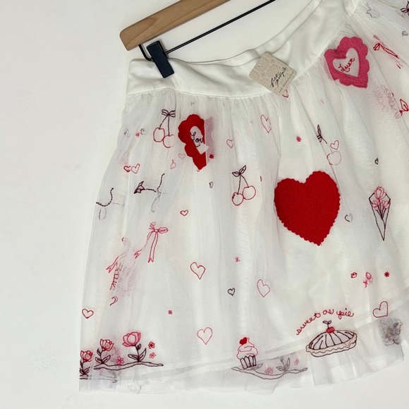 NWT!! FREE PEOPLE The Sketchbook Skirt Tulle Embroidered Mini Hearts White Large - Picture 4 of 16